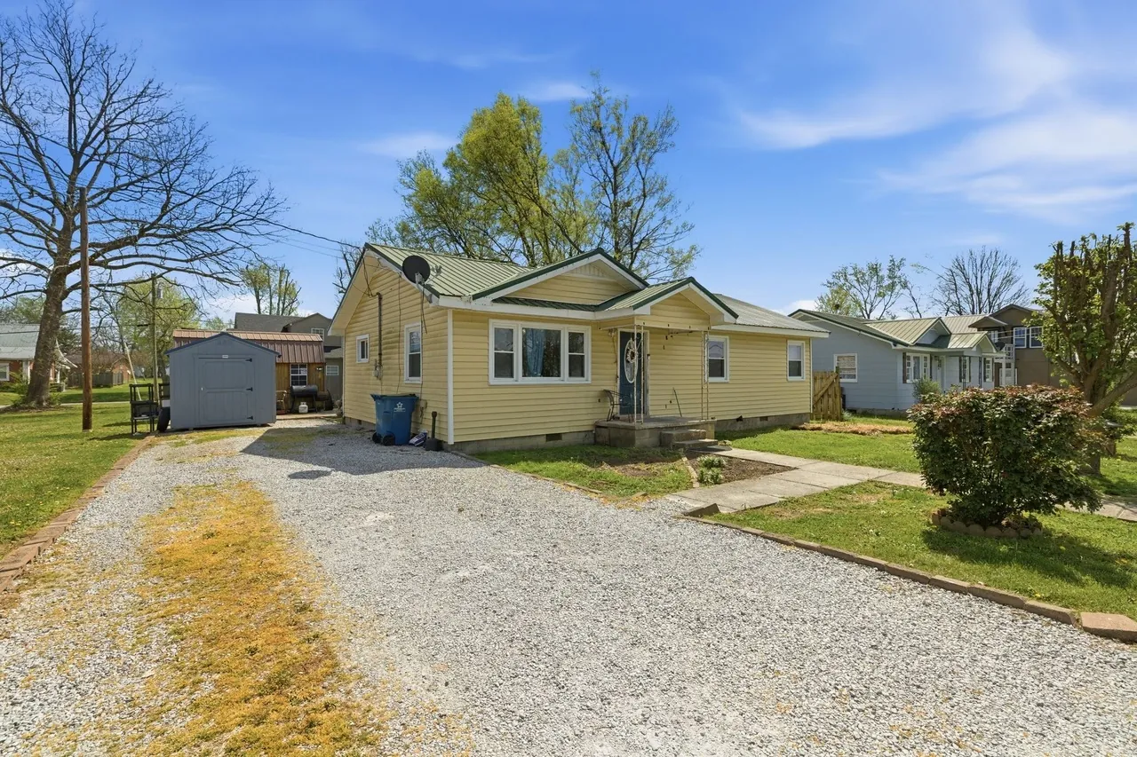 311 Madison St in Manchester, Tennessee